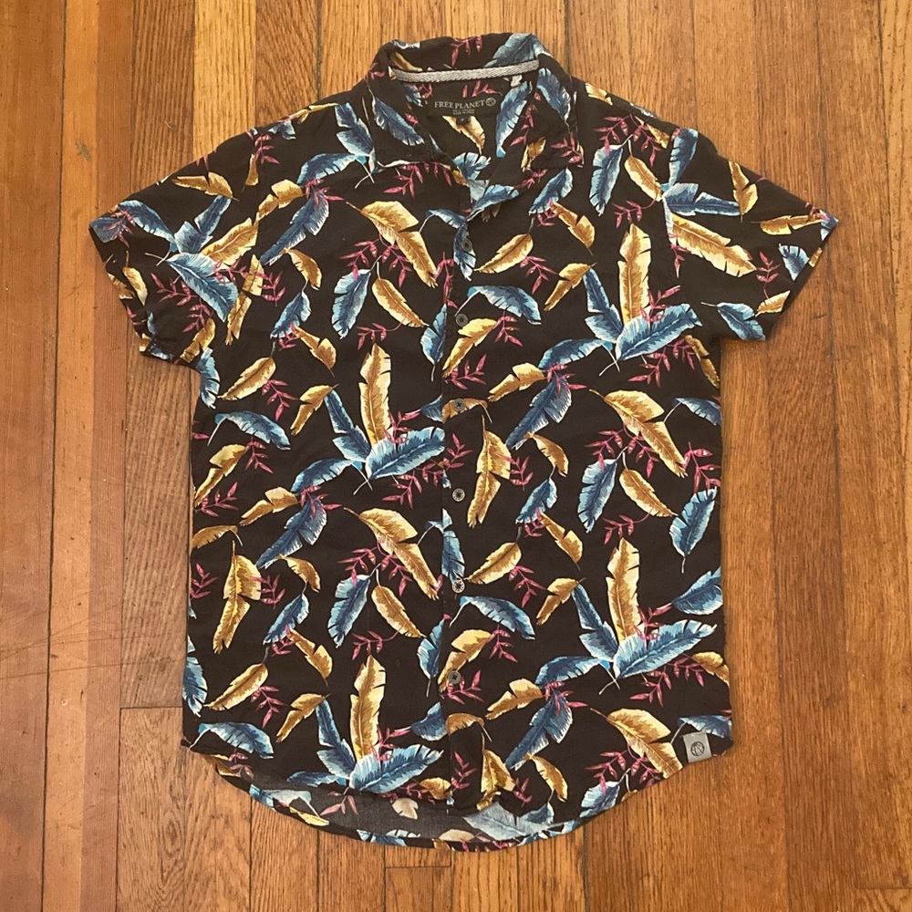 Free Planet Black Shirt with Colorful Feather Design